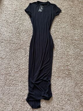 SHEIN Classic Black Short-Sleeve Maxi Dress - Versatile Everyday Style